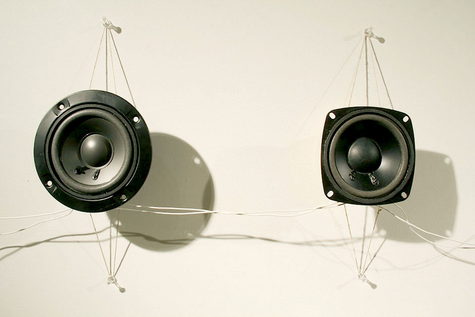 Sound Station: detail of speaker mounting method